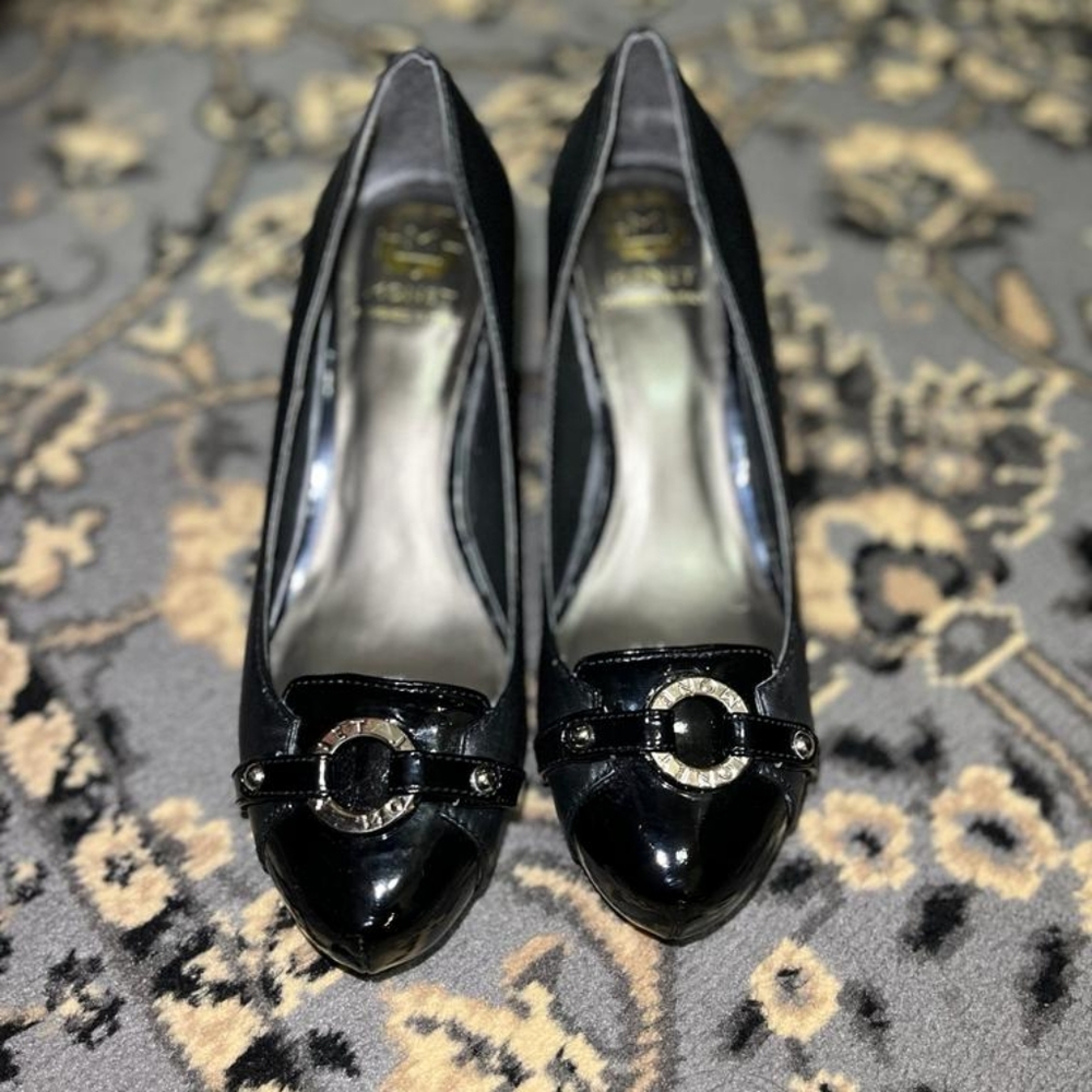 Monet  Women's Heels Pumps